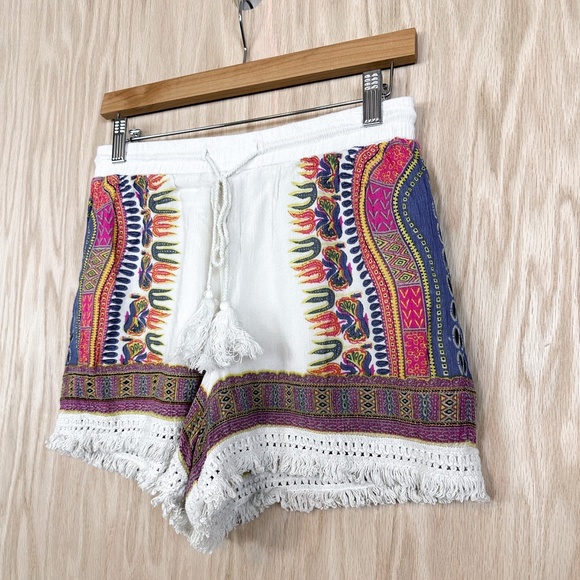 Alya Boho Fringe Hem Shorts - Picture 2 of 5